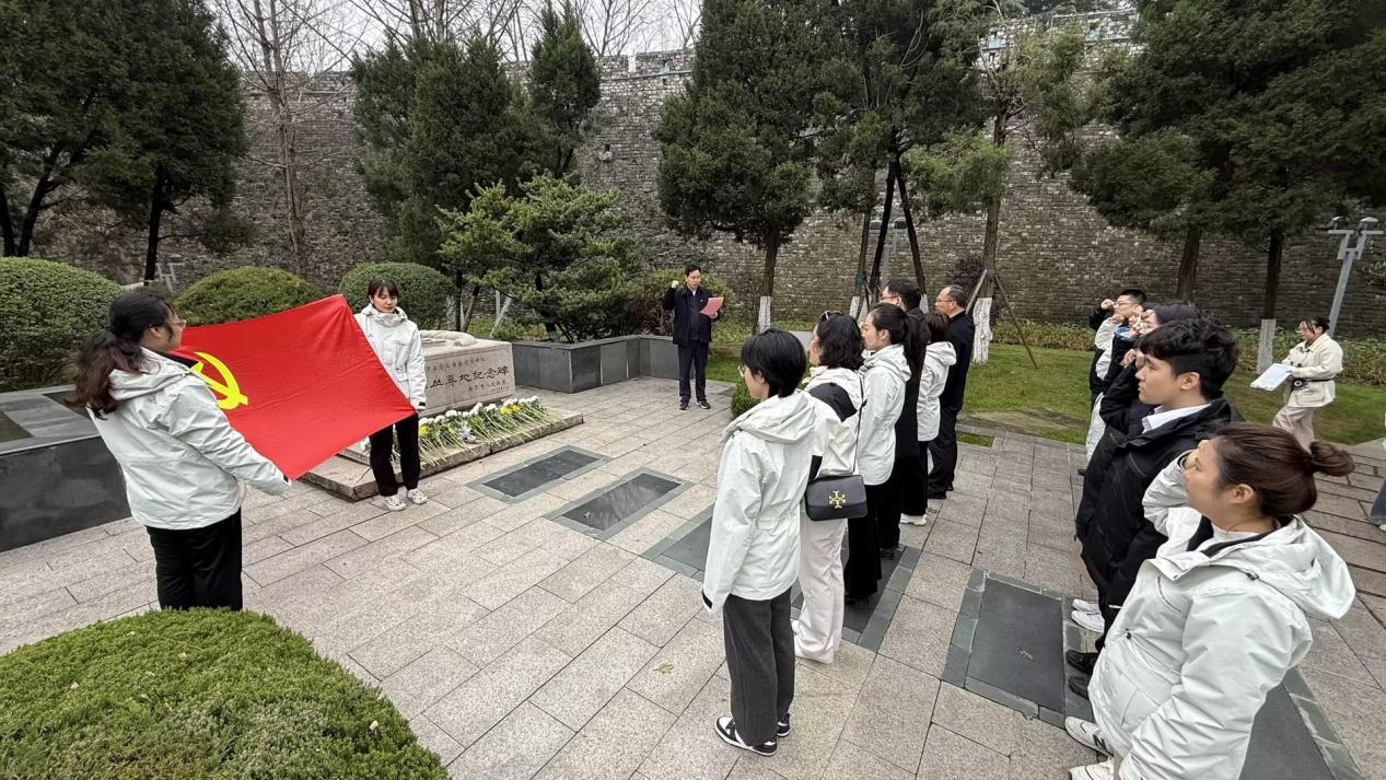 【阳光保险】阳光人寿各机构“花式”添绿 绘就生态公益新图景