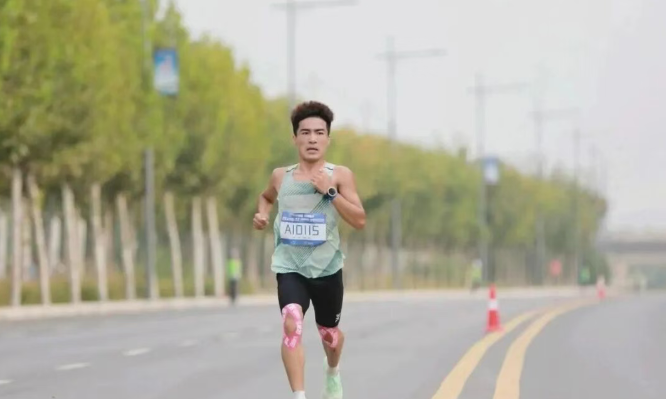 五公里破速指南:如何用科学间歇跑,三个月实现20分到16分的飞跃