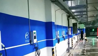 收益与物业分享！人大代表：加大小区共用充电桩建设力度