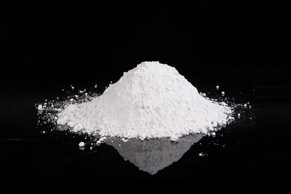 タルク粉末中のカルシウムのプラスチック応用への影響