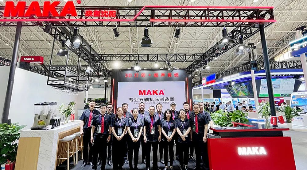 沈阳直击SAMPE中国2025复材展，MAKA引领复材五轴机床新时代！