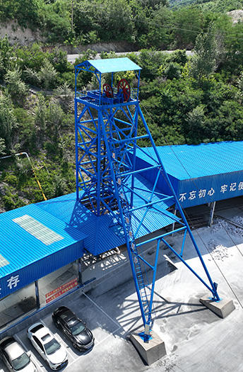 Mining method and advanced hoisting system in Chengxiang mine
