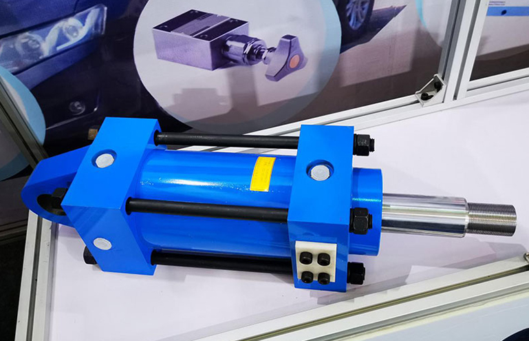 沈阳铭通液压设备有限公司今年加大了油缸出口任务