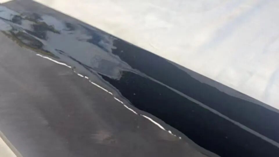 输送带破口导致停产？屹丰拓普快速修补胶，5 步帮你轻松救场！