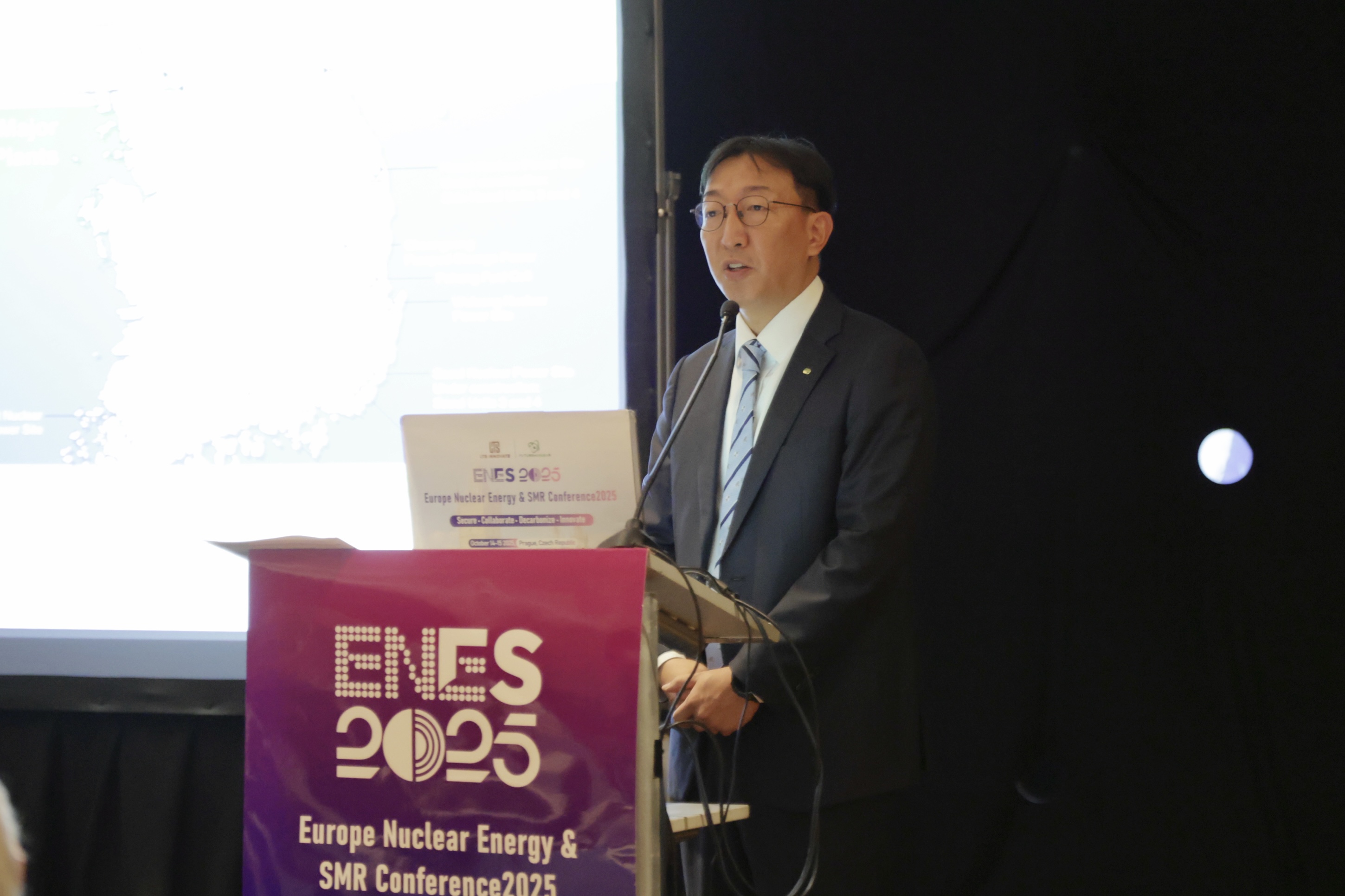 Day 2 Morning Keynote-Min Hwan Chang-KHNP-Korea Hydro & Nuclear Power