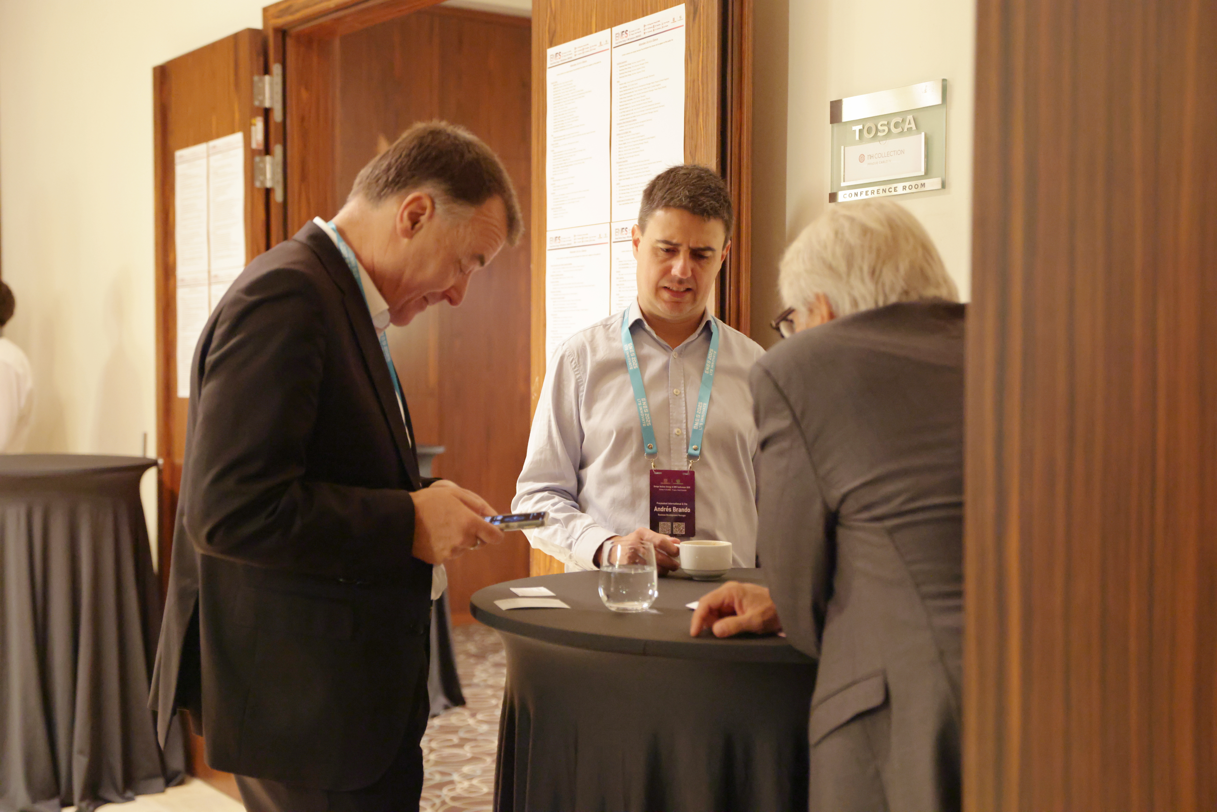 Network Photo