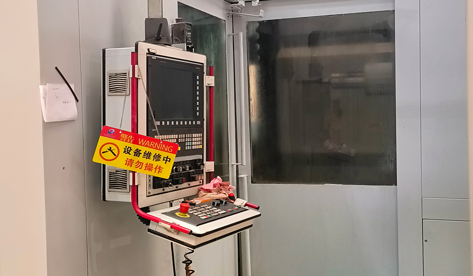 PAMA五坐标加工中心维修